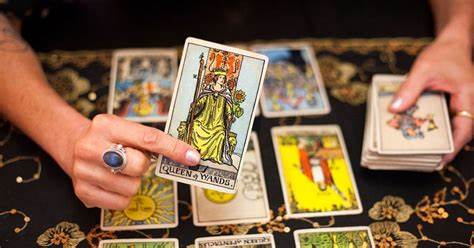 Unveiling How a tarot card reader helps in your life.