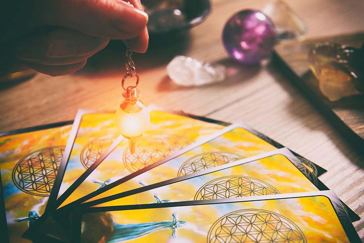 Discover the Power of Psychic Guidance with Zeexperts