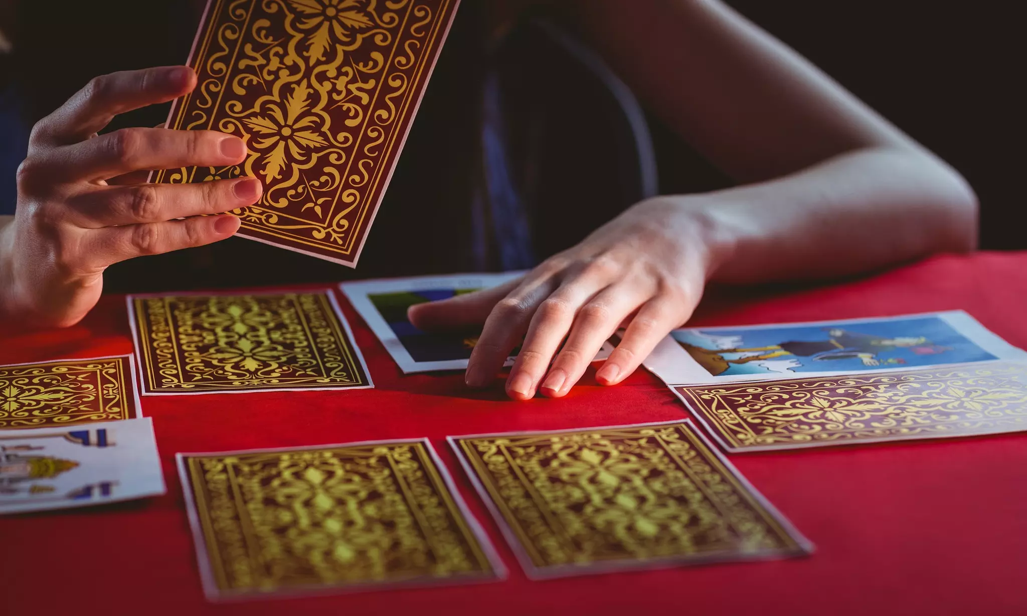 Best Psychic Services for Anxiety and Dreams - Zeexperts
